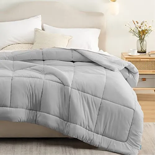 Bedsure Duvet Insert Queen Comforter Light Grey - All Season Quilted Down Alternative Comforter for Queen Bed, 300GSM Mashine Washable Microfiber Bedding Comforter with Corner Tabs