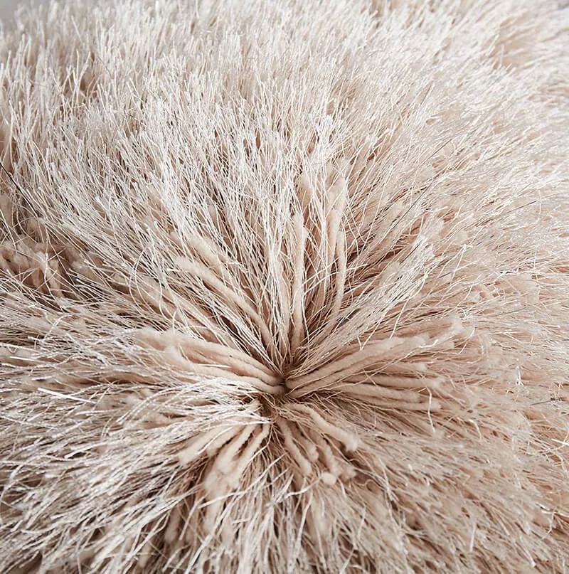 Decorative Shaggy Pillow with Lurex in Beige