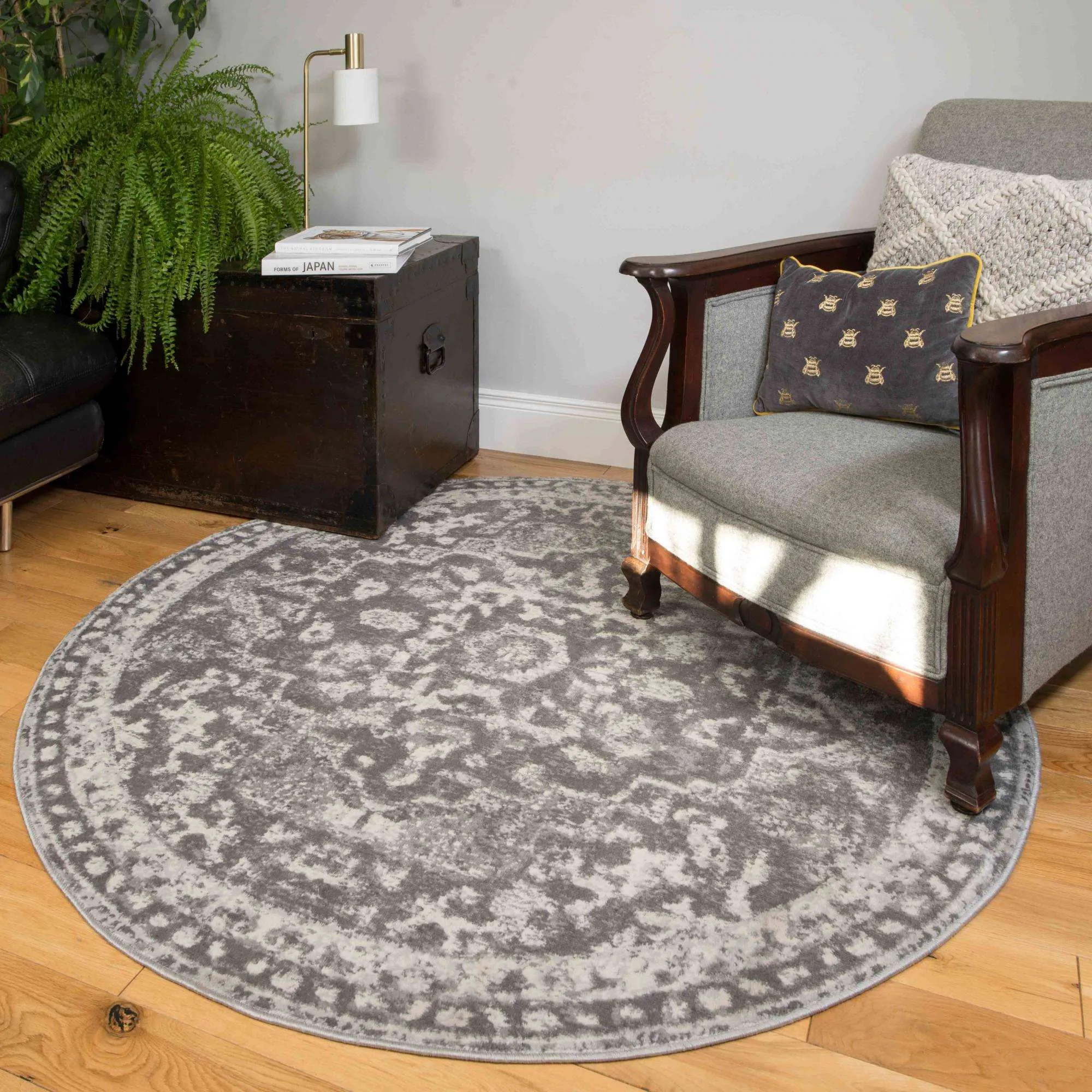 Faded Distressed Grey Oriental Pattern Rug - Demelza