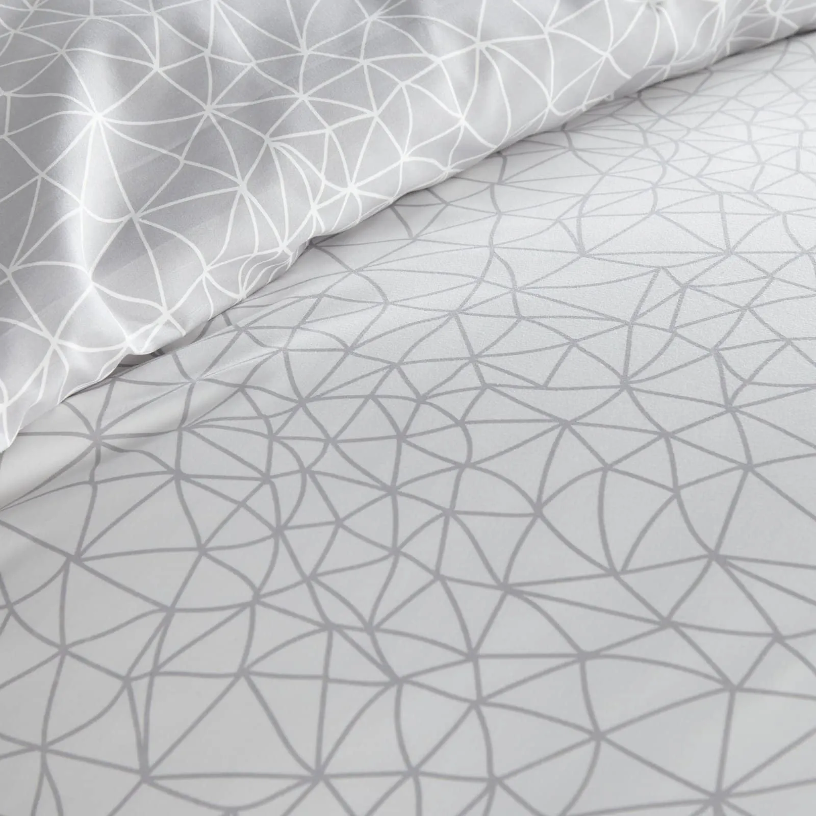 Geometric Maze Reversible Comforter Set