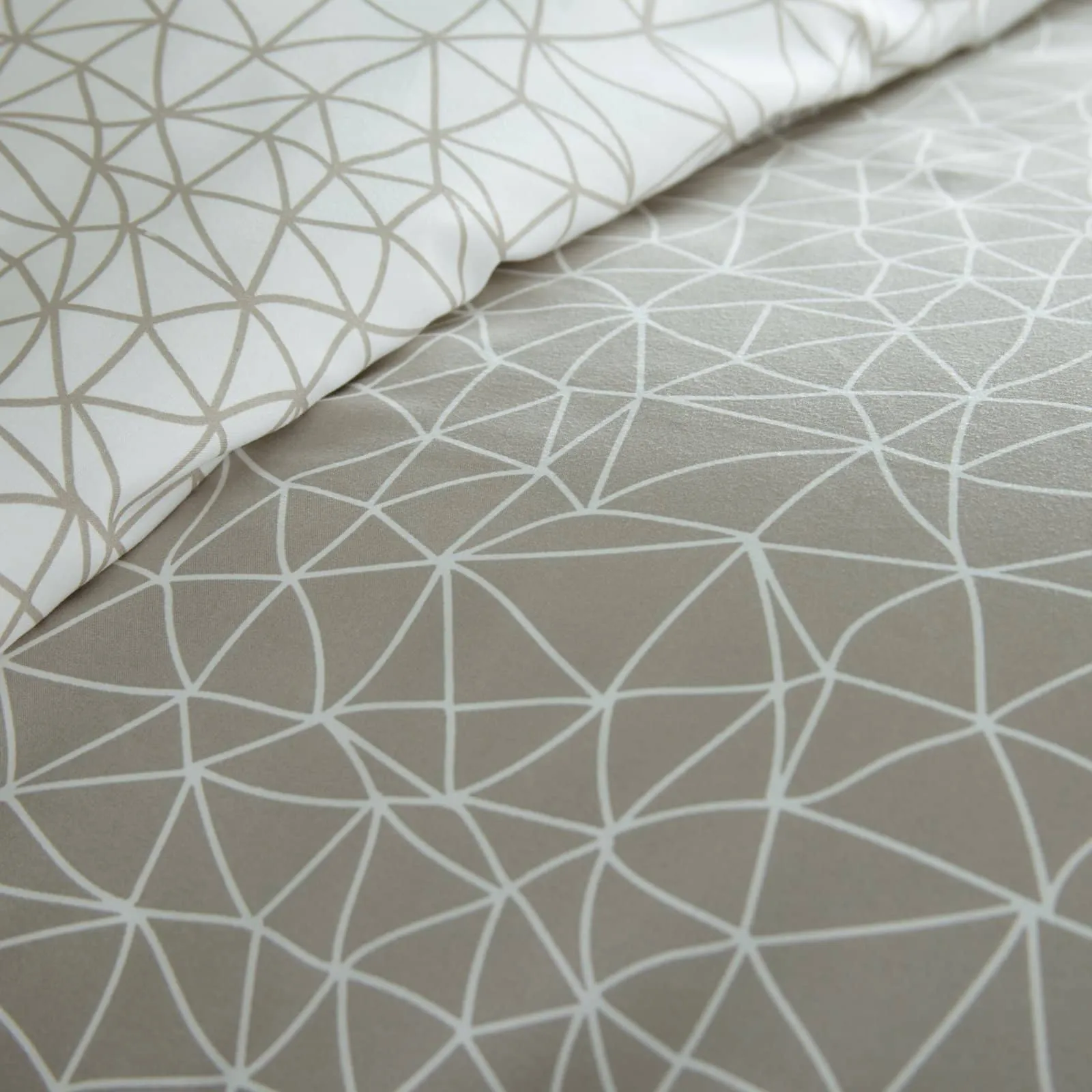 Geometric Maze Reversible Comforter Set