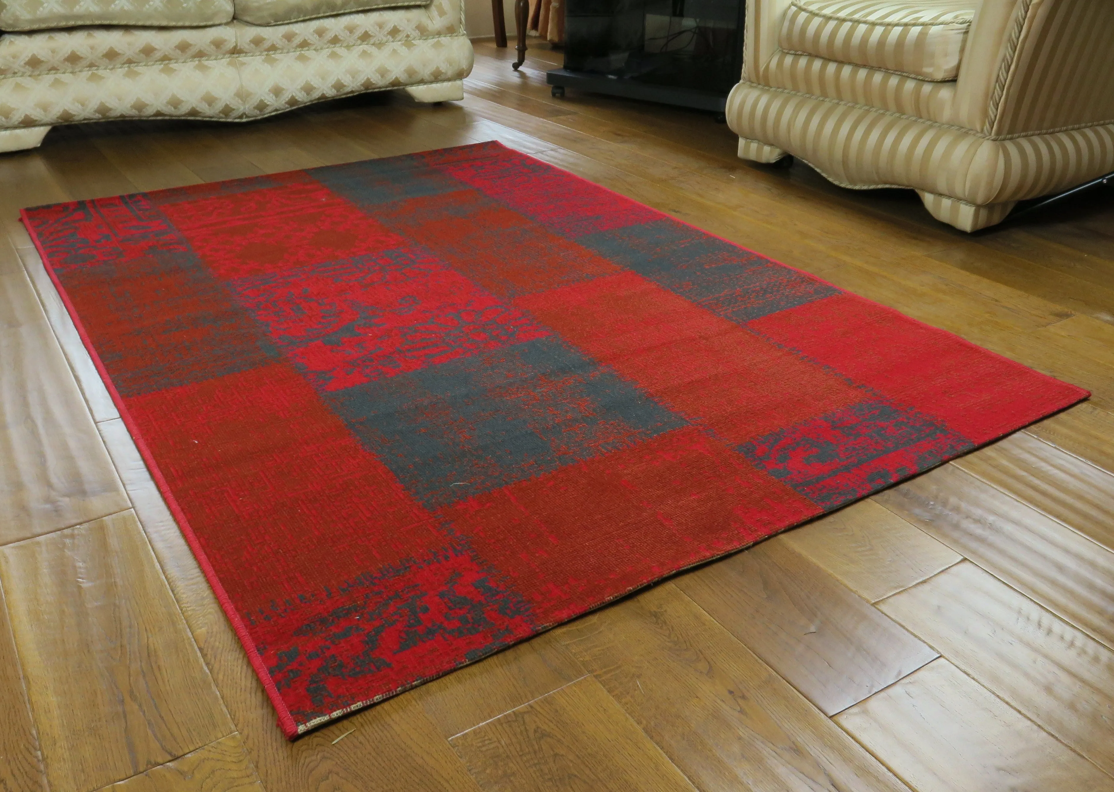 Isfahan Distressed/Vintage Patchwork Rug, Polypropylene, Red, 160 x 230 cm