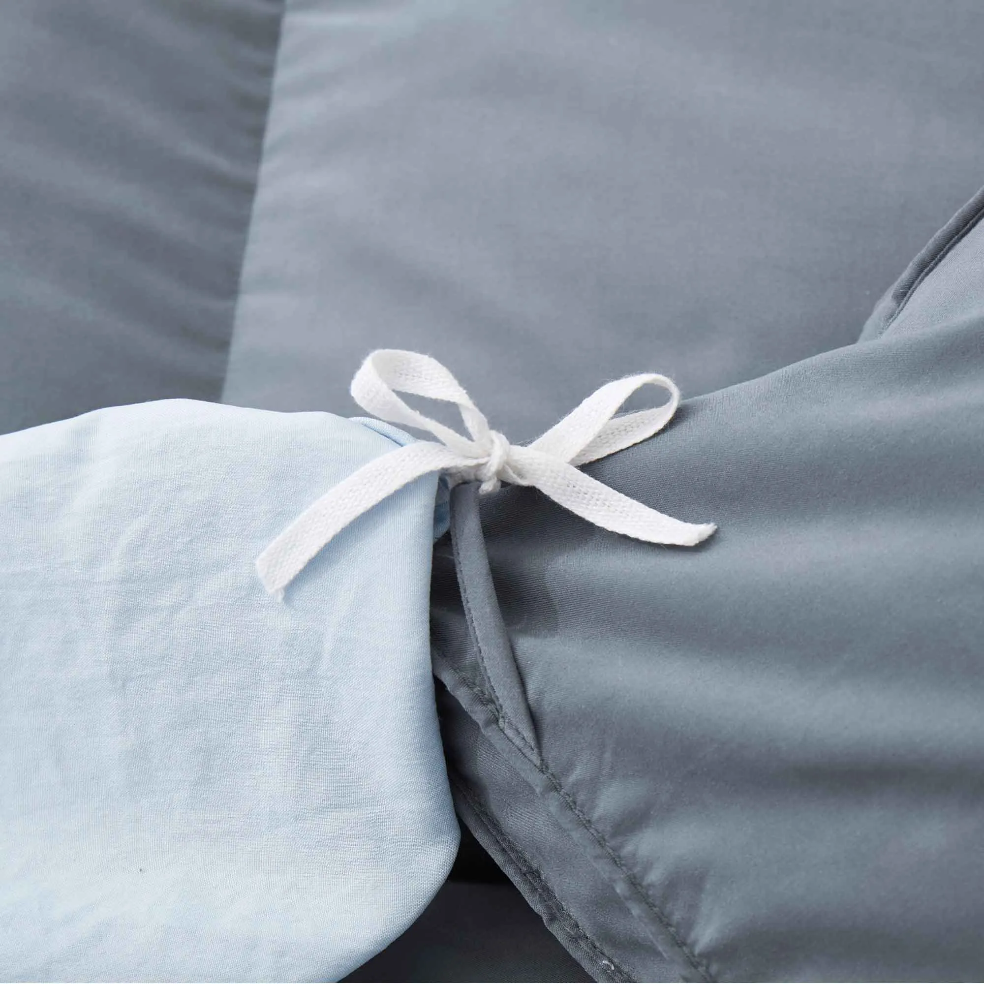 Puredown Feather and Down Comforter