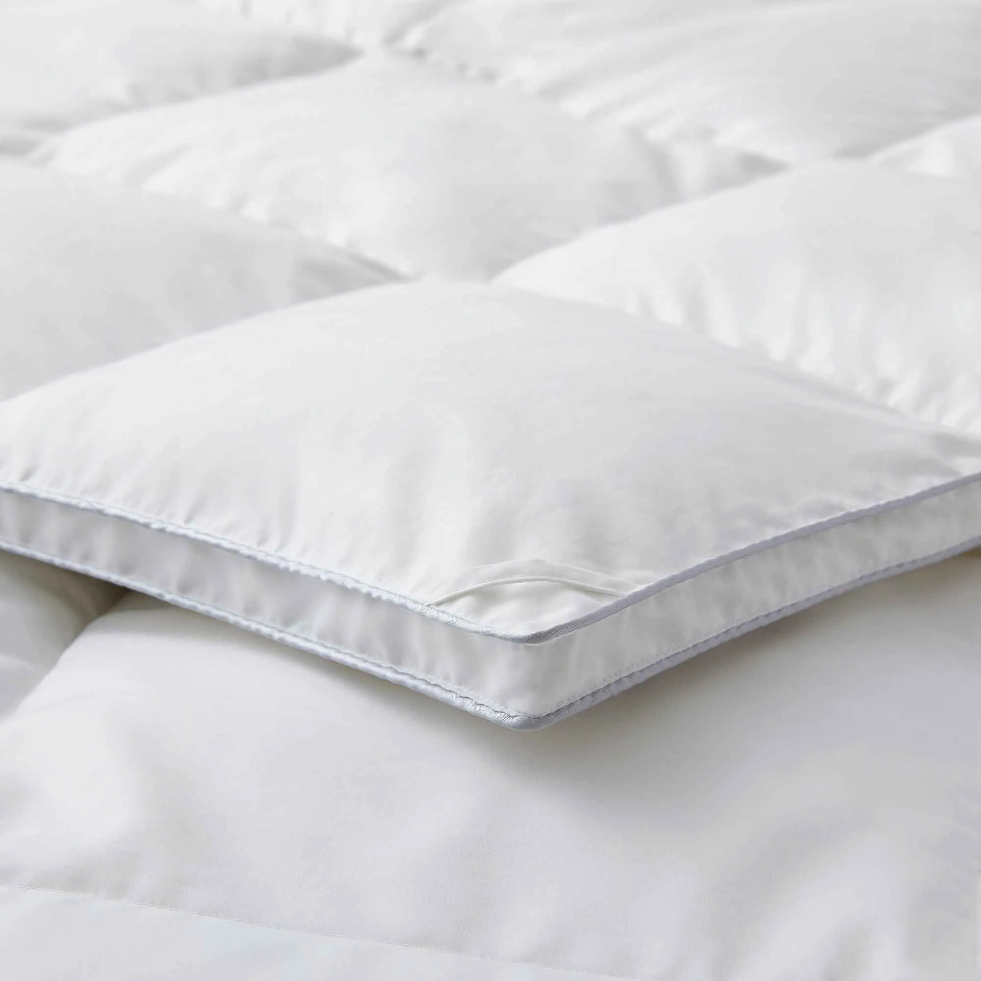 Puredown Feather and Down Comforter