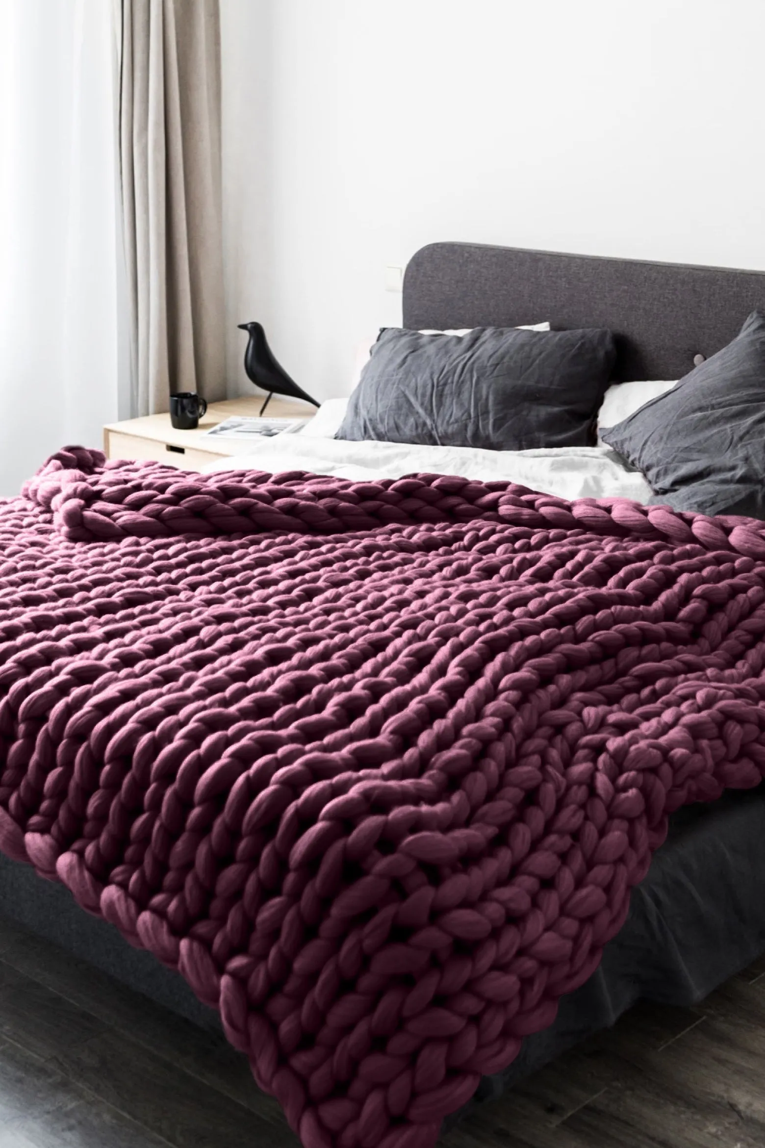 Queen blanket 87”x87” (220x220 cm)