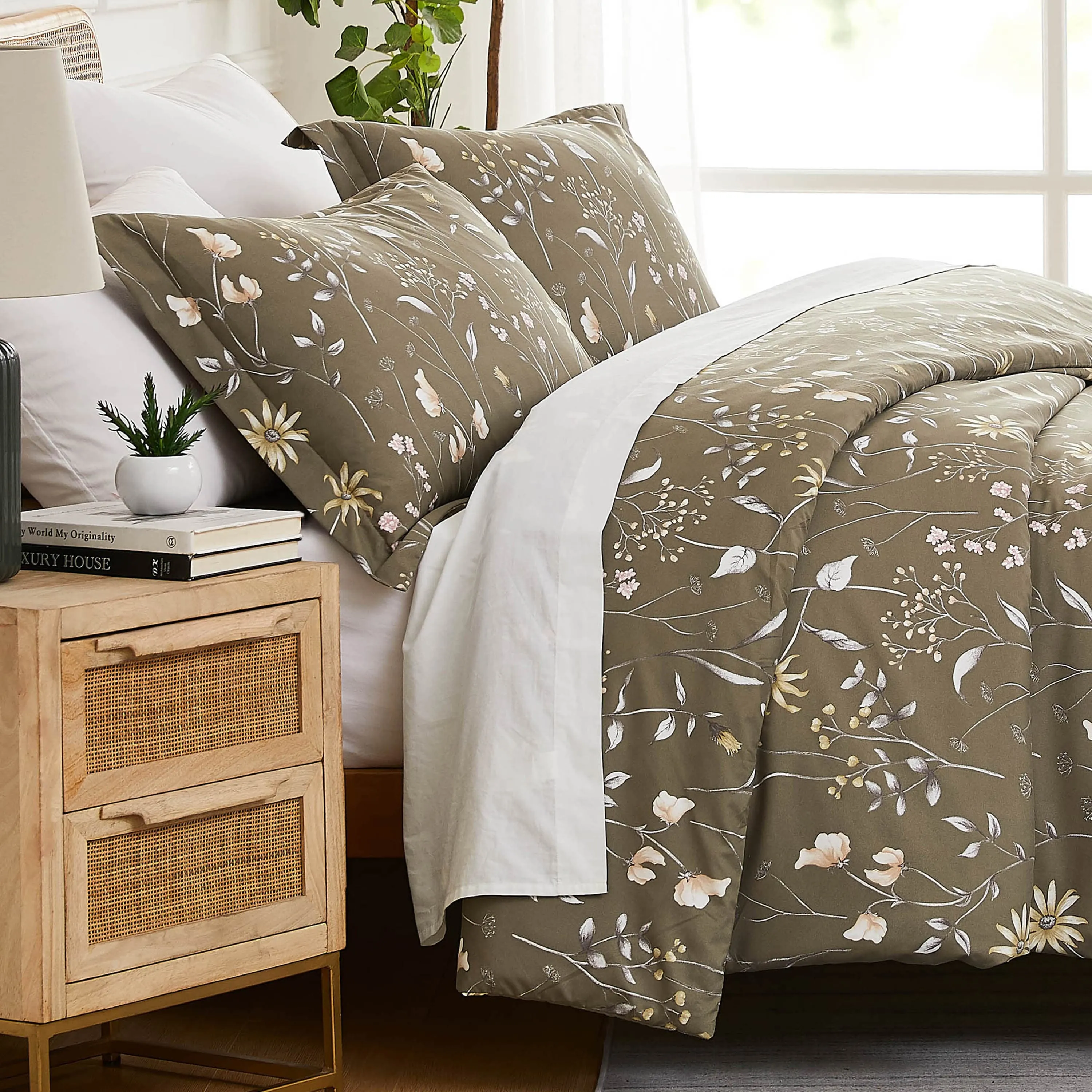 Secret Meadow Comforter Set