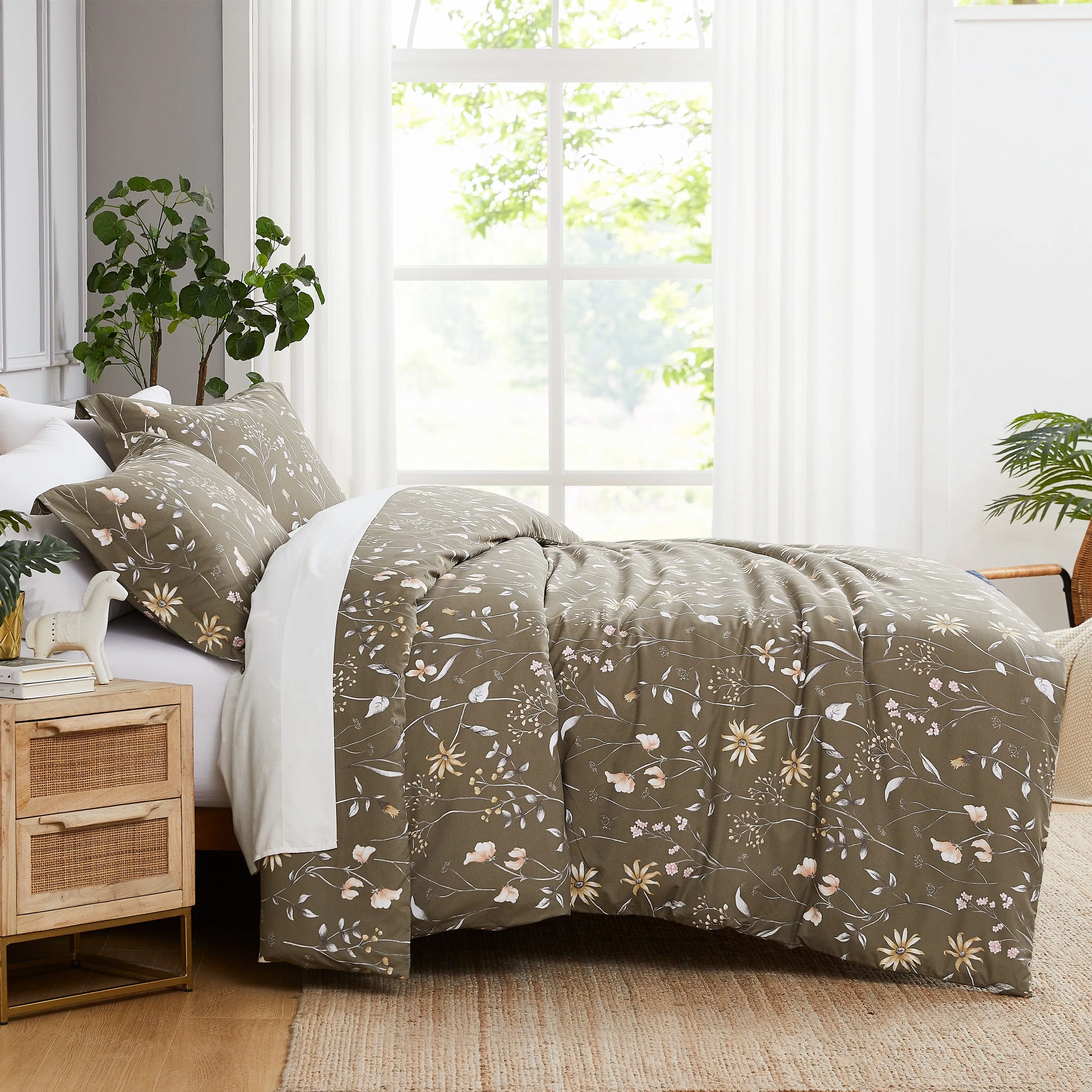 Secret Meadow Comforter Set