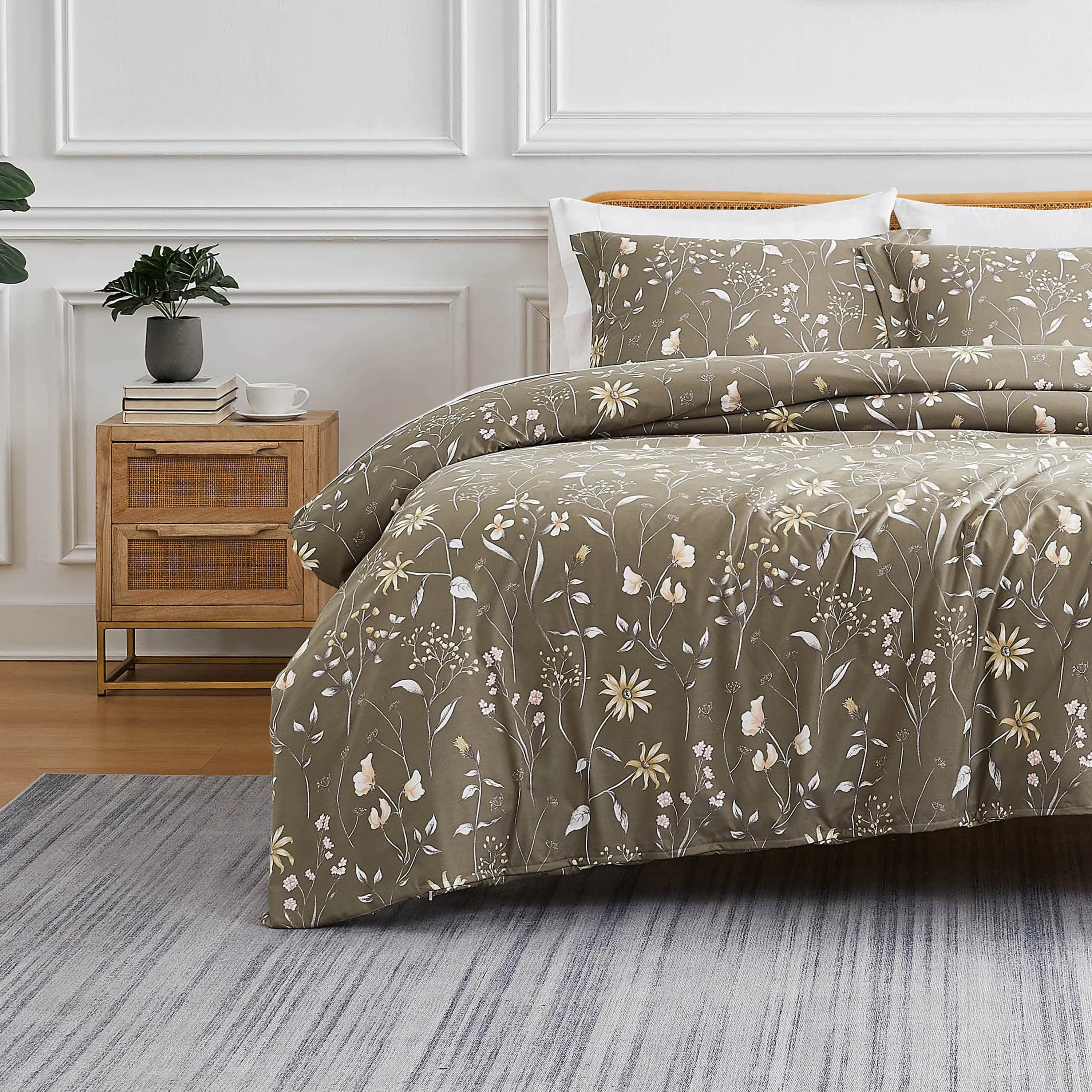 Secret Meadow Comforter Set