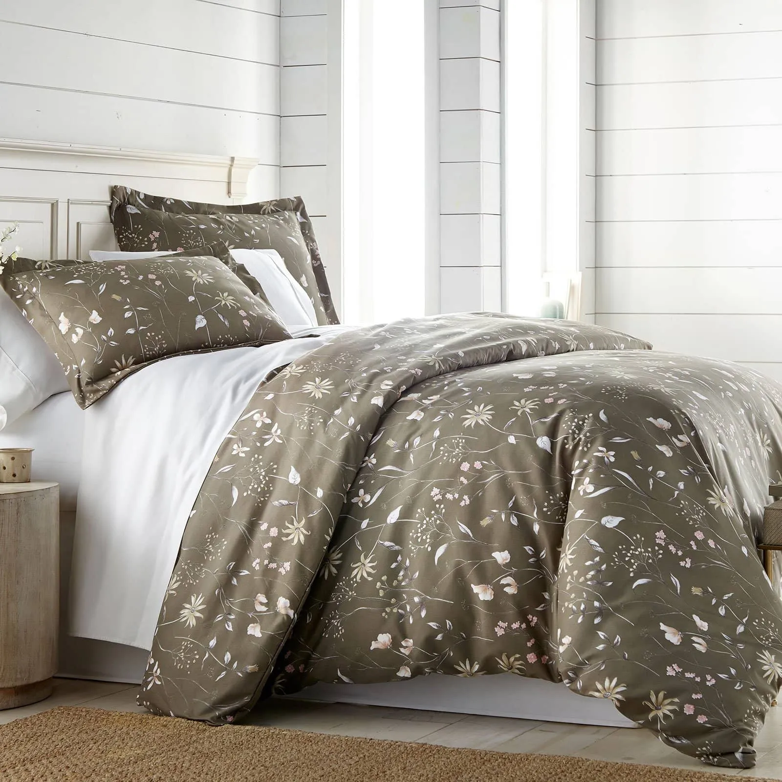 Secret Meadow Comforter Set