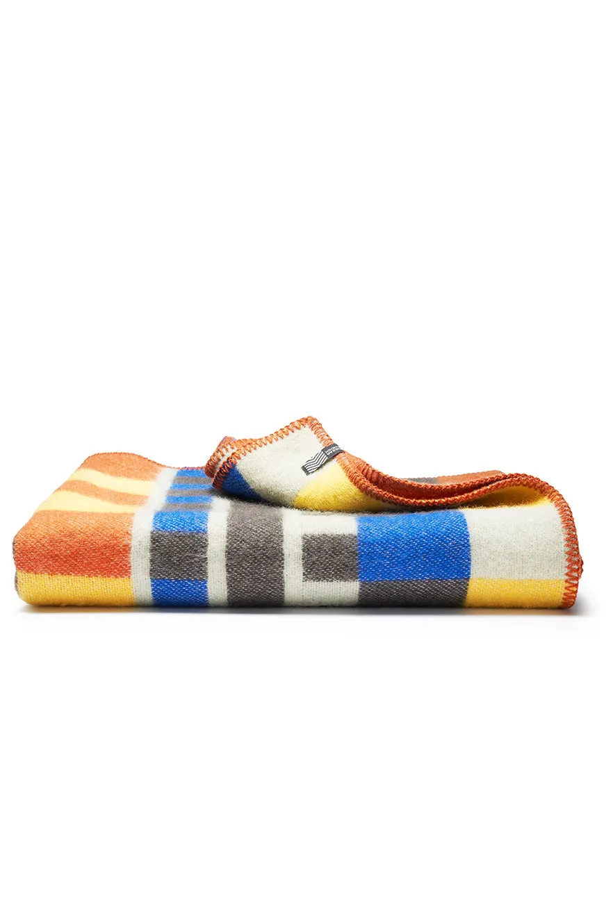 Wool Blanket "Gao" by Céline Cornu